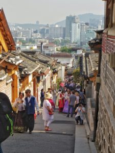 Budget travel and photography in East Asia