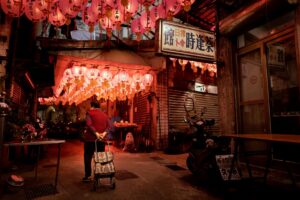 City shrine hidden within the arrange of alleys of Keelung