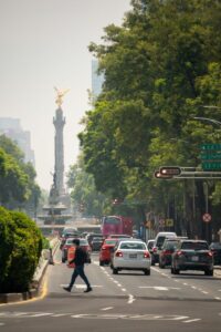 Street view of Paseo de la Reforma Avenue