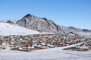 On my way back I had a much better view of Tsetserleg On my way back I had a much better view of Tsetserleg